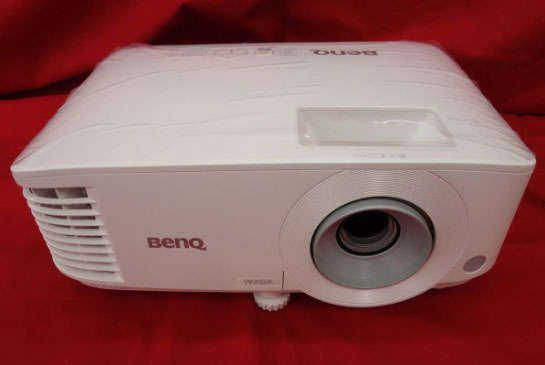 MÁY CHIẾU CŨ BENQ MW550