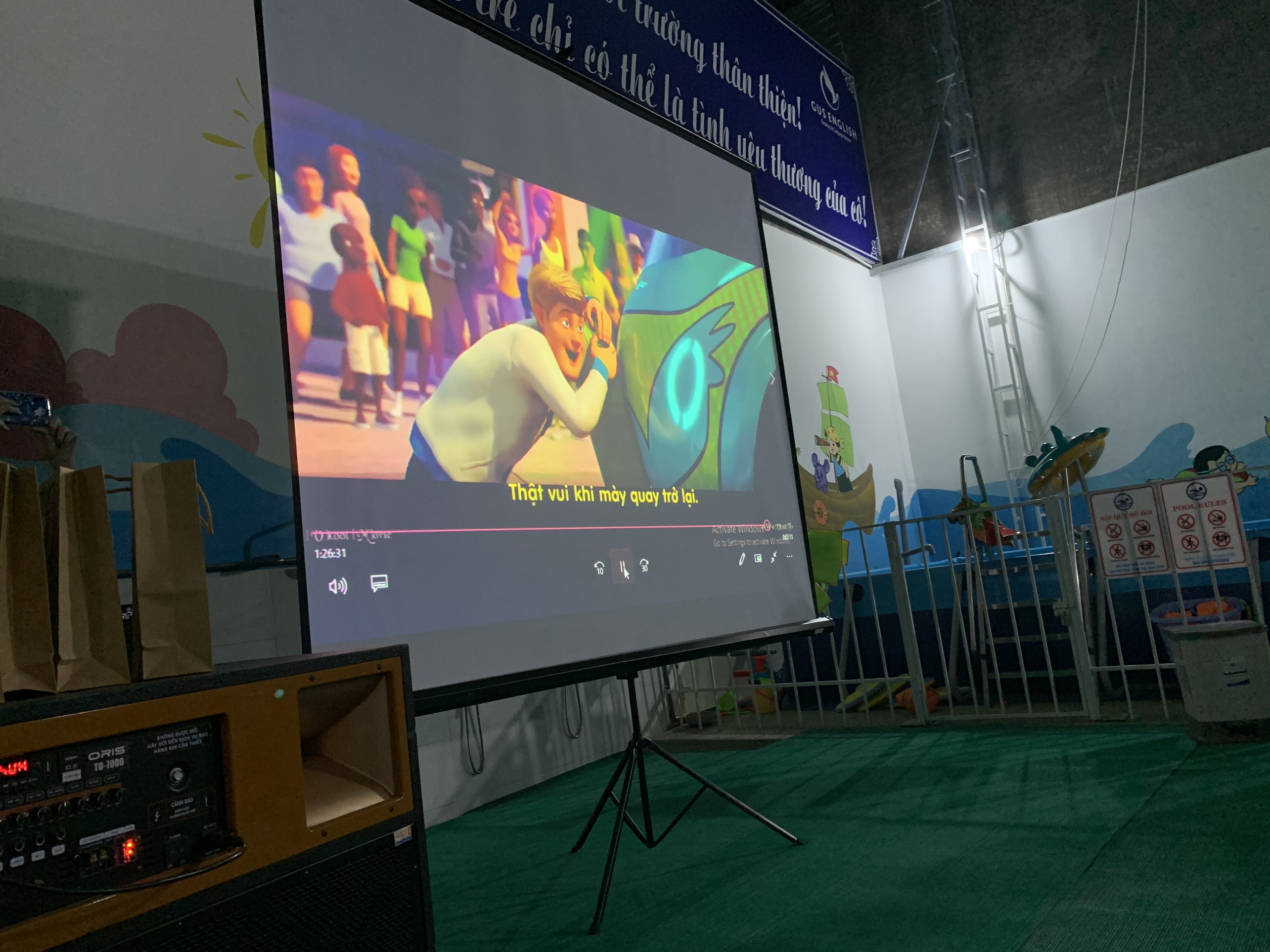 Cho thuê máy chiếu giá rẻ ở Hòa Bình Biên Hòa