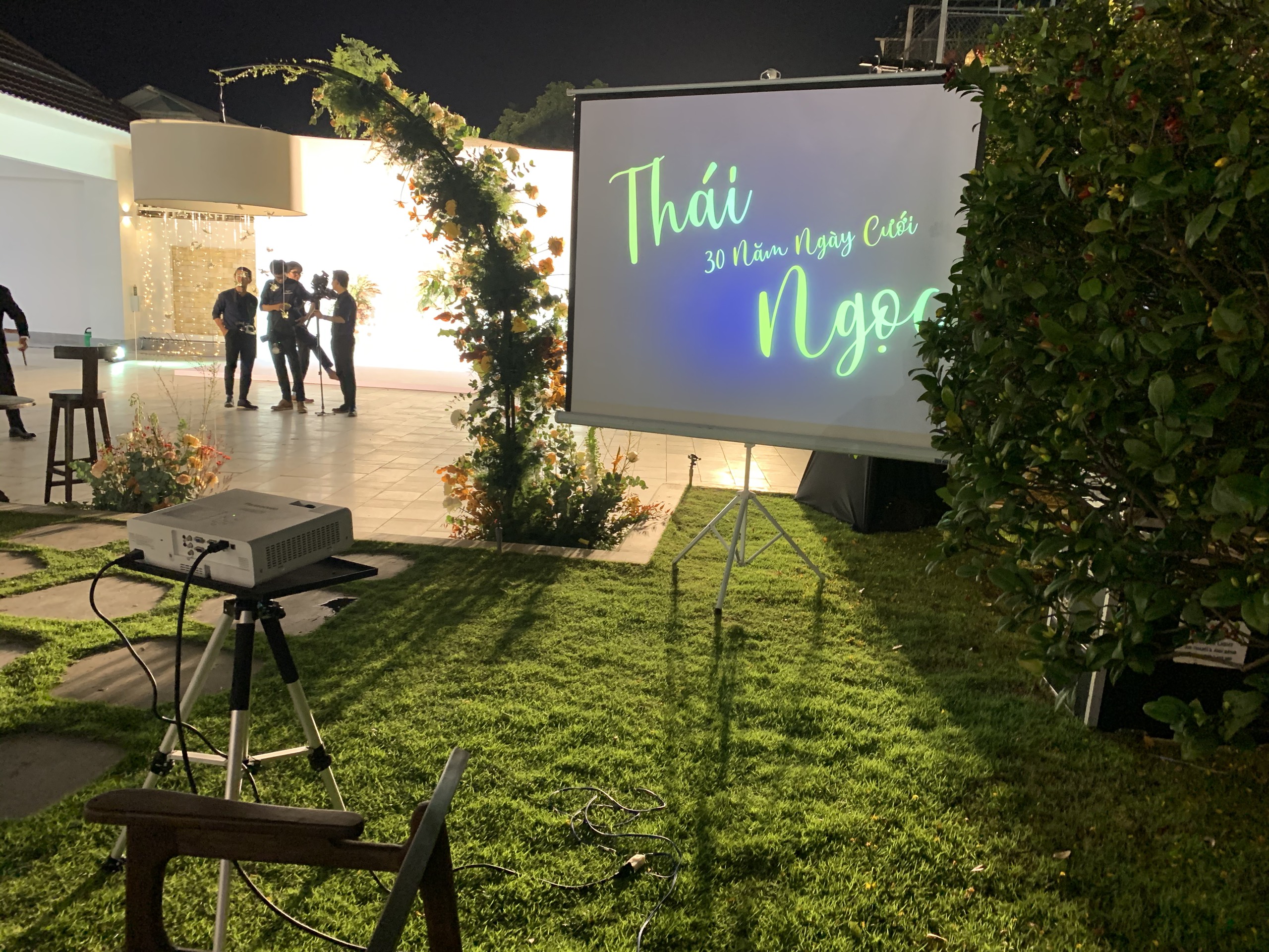Cho thuê máy chiếu giá rẻ ở An Bình Biên Hòa