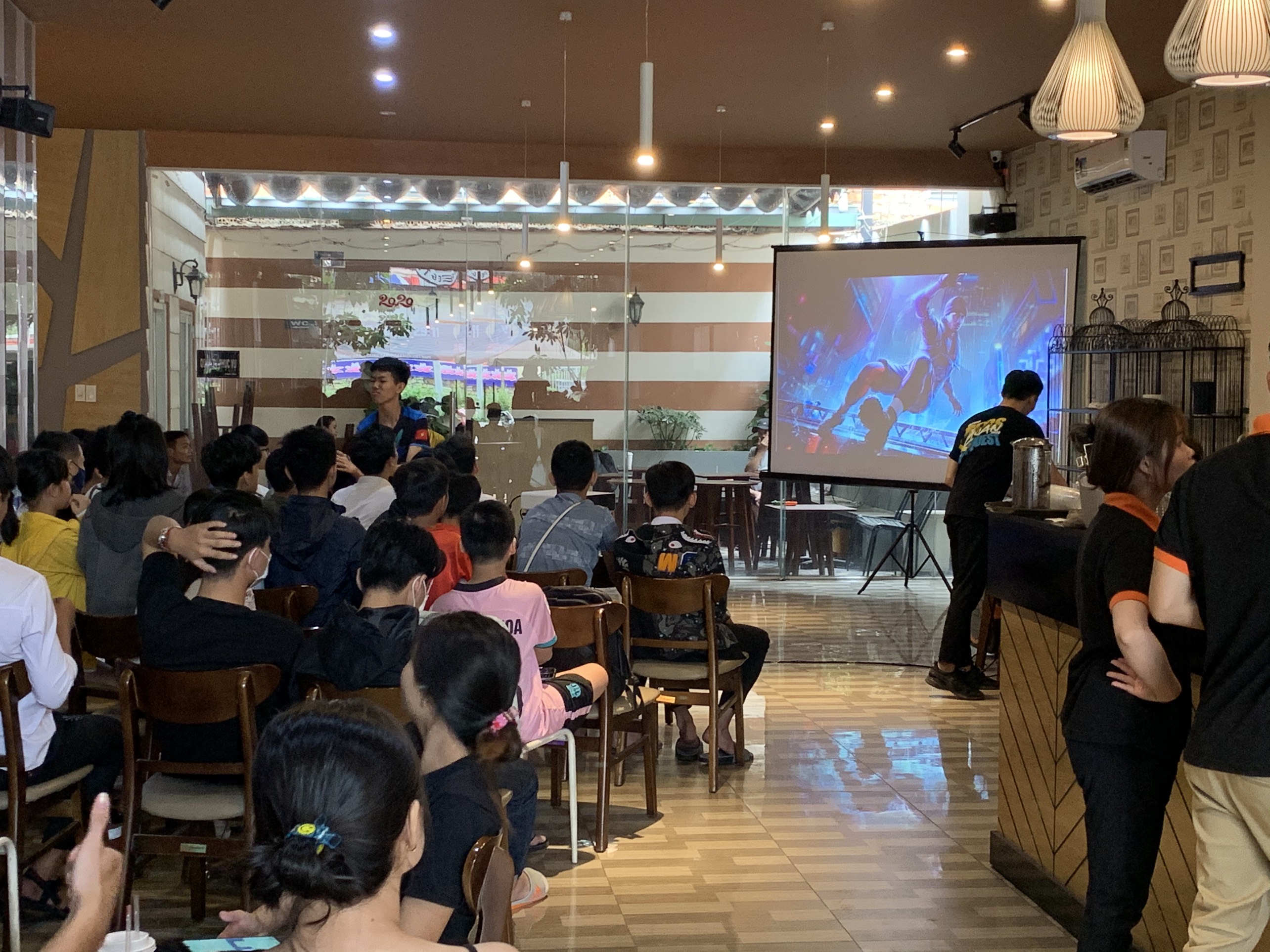 Cho thuê máy chiếu giá rẻ ở Thanh Bình Biên Hòa